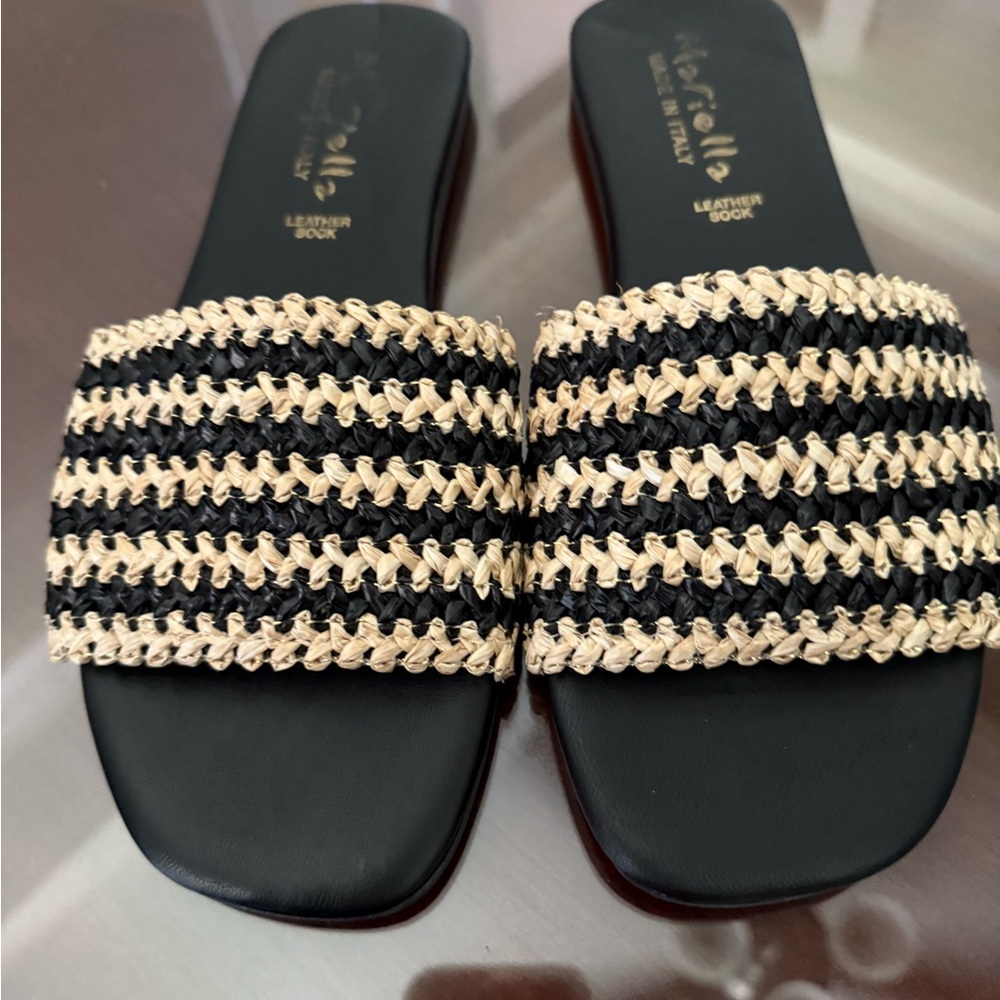 🌺MARELLA Black and Tan Striped Sandals🌺